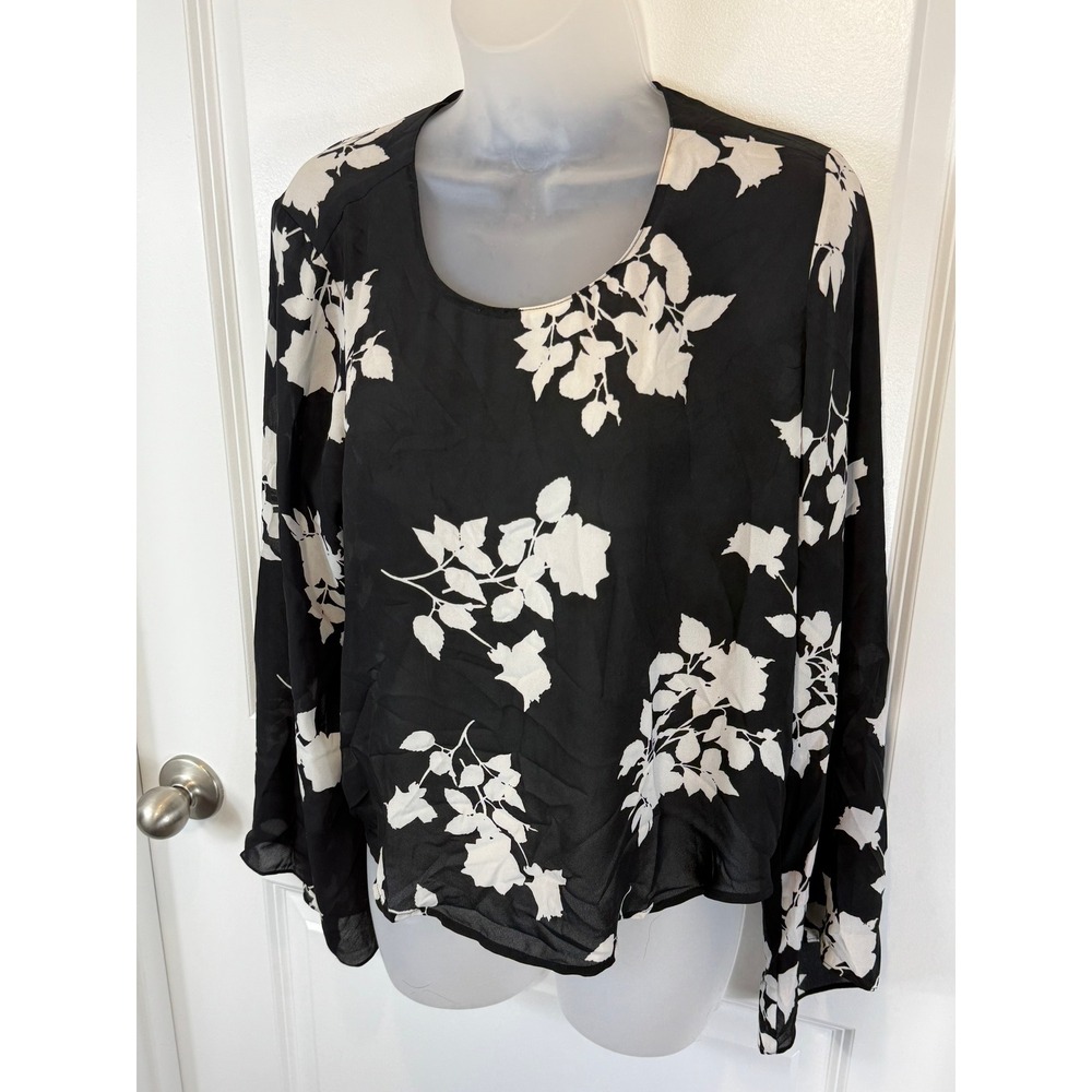 Vince Camuto Womens Black Floral Print Bell Sleeve Blouse Size M